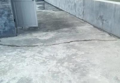 嵊州楼顶漏水维修公司分享下如何解决卫生间隐蔽部位漏水的问题?